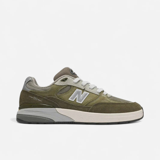 New Balance Numeric - Andrew Reynolds 933 Shoes - Olive/Dark Olive