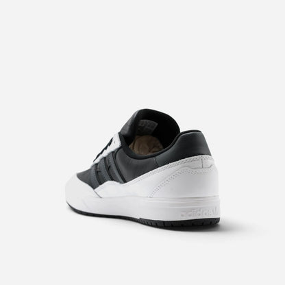 ADIDAS - Tyshawn II Shoes - Core Black/Carbon/Cloud White