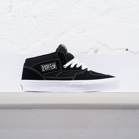 Vans - Half Cab Skate Shoes - Black/White