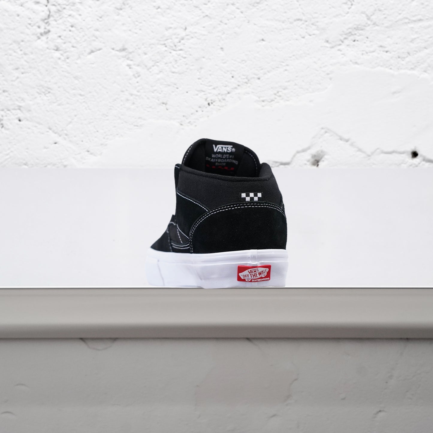 Vans - Half Cab Skate Shoes - Black/White