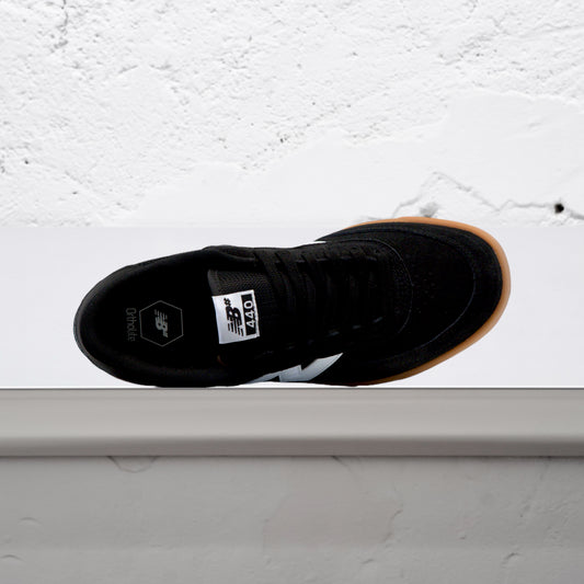 New Balance Numeric - 440 V2 Shoes - Black/Gum