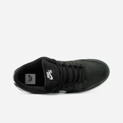 Nike SB - Dunk Low Pro Shoes - Black/White/Gum