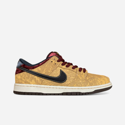 Nike SB - Dunk Low Pro "City of Cinema" Shoes - Celestial Gold/Black/Dark Red