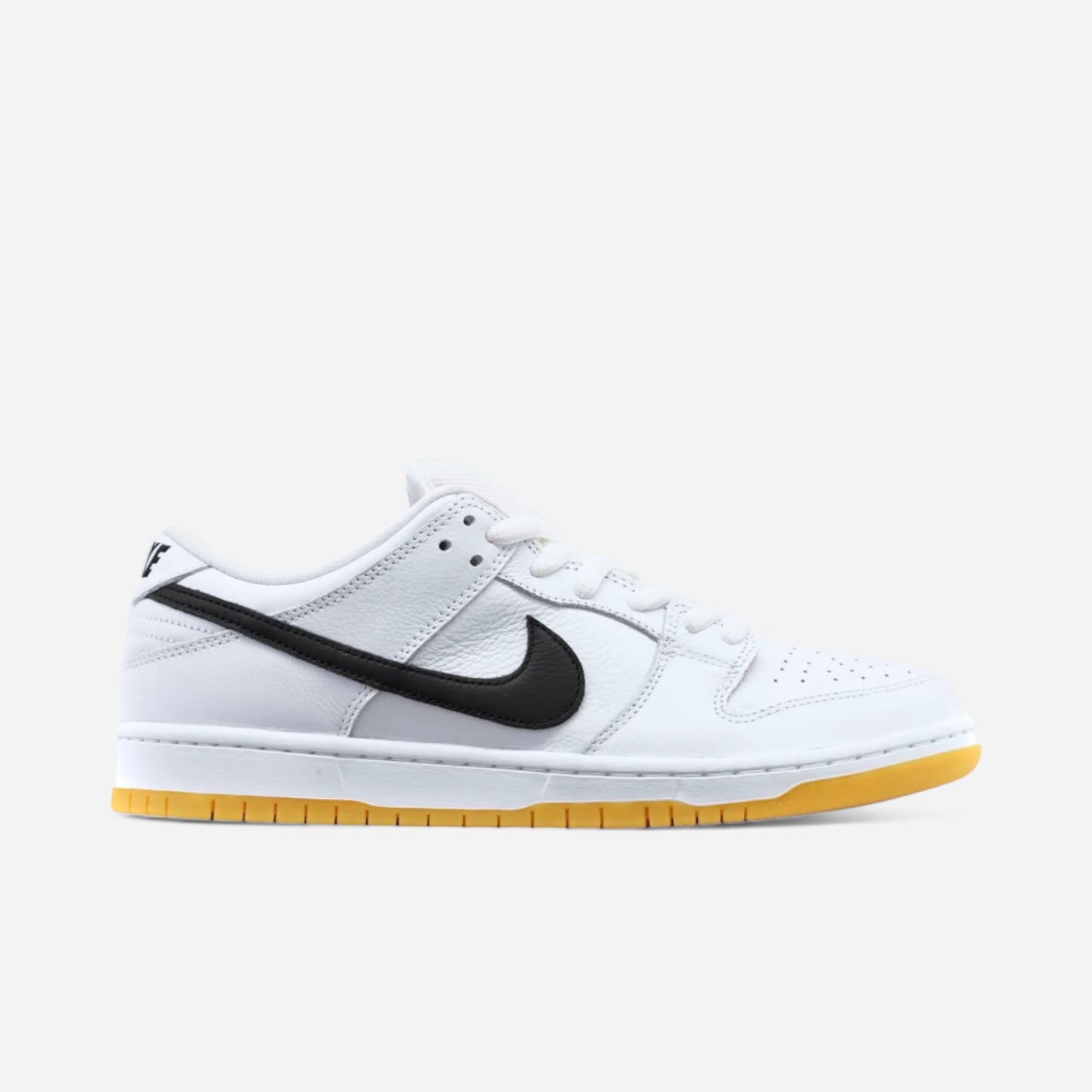 Nike SB - Dunk Low Pro Shoes - White/Black/Gum