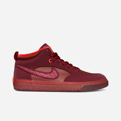 Nike SB - Leo Baker React Shoes - Dark Beetroot