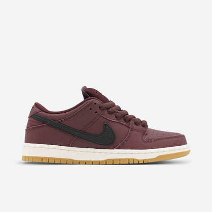 Nike SB - Dunk Low Pro Orange Label Shoes - Burgundy Crush/Black/Sail