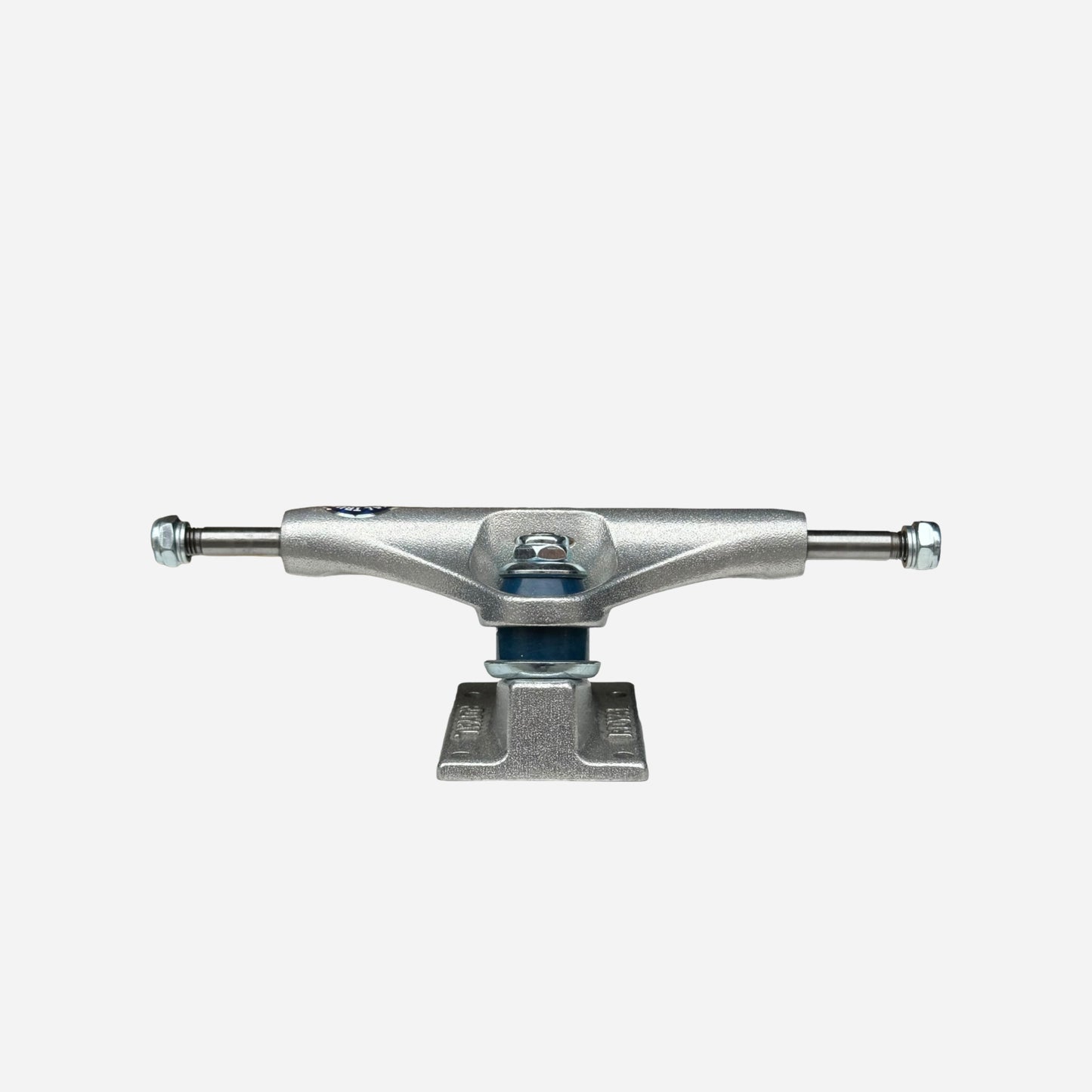 Royal - Raw Trucks - 139 / 8.0" (Pair)