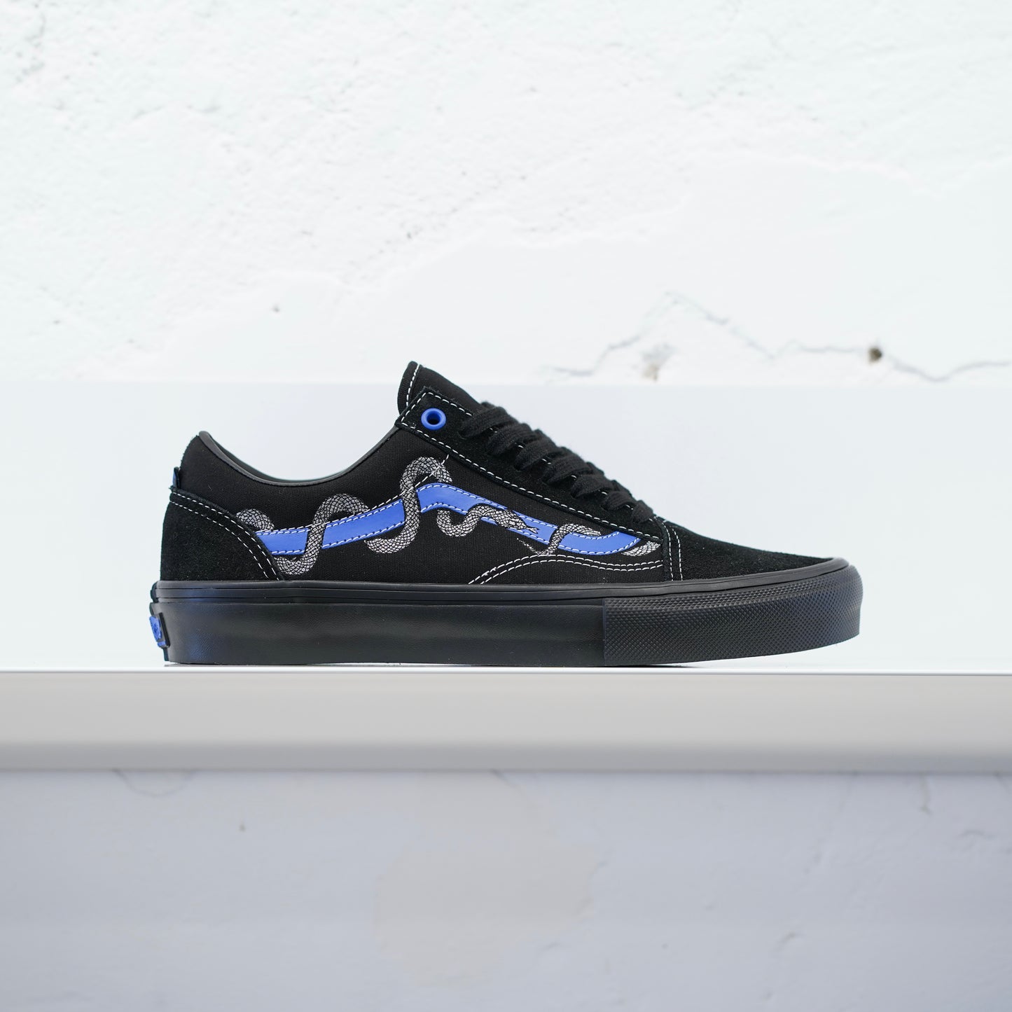 Vans - Breana Geering Old Skool Shoes - Black/Blue